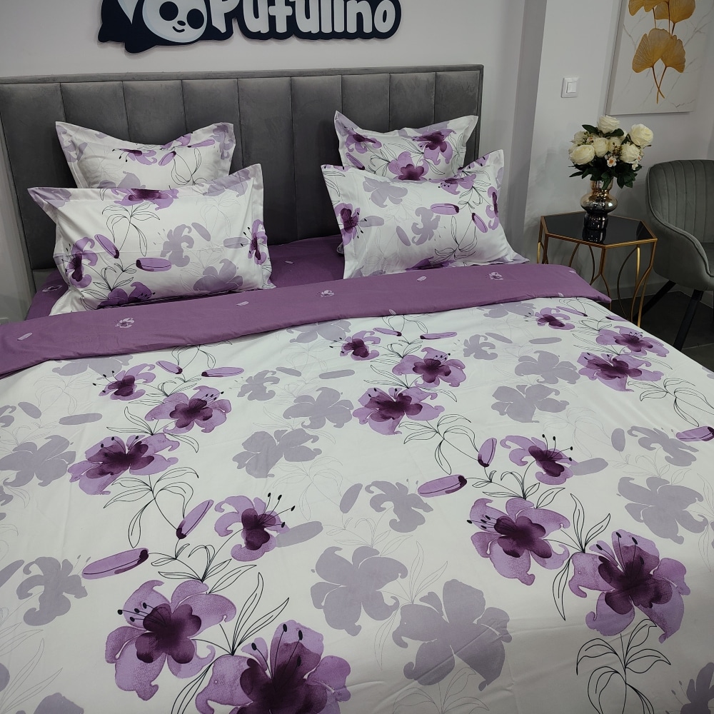 lenjerie de pat material finet alba cu orgidee mov (2) lenjerie de pat material finet alba cu orgidee mov