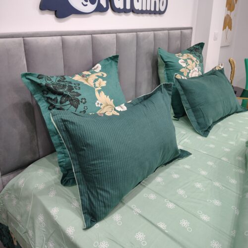lenjerie de pat materrial finet verde cu ornamente