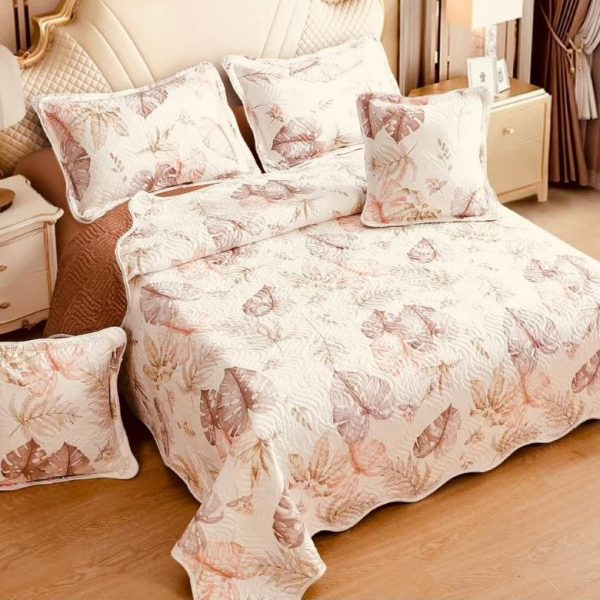 cuvertura crem maro cu frunze de toamna