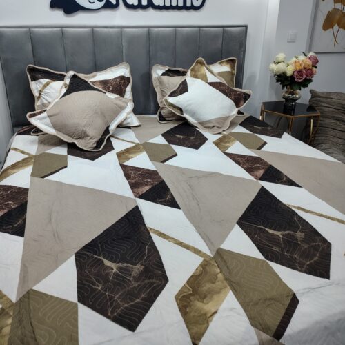 cuvertura de pat crem cu forme geometrice (1)