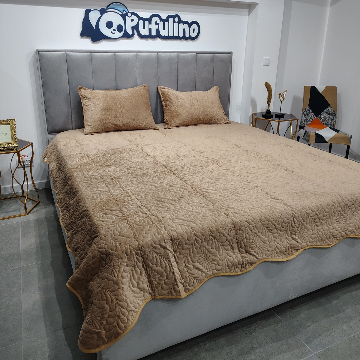Cuvertura microfibra catifelata culoare cappuccino Cuvertura microfibra catifelata culoare cappuccino