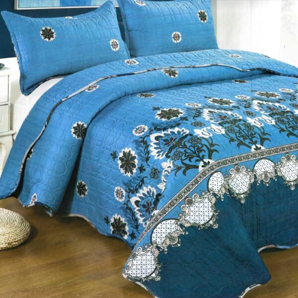Cuvertura de pat albastra cu flori