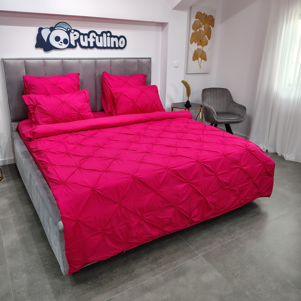 lenjerie cu pliuri magenta (1) lenjerie cu pliuri magenta