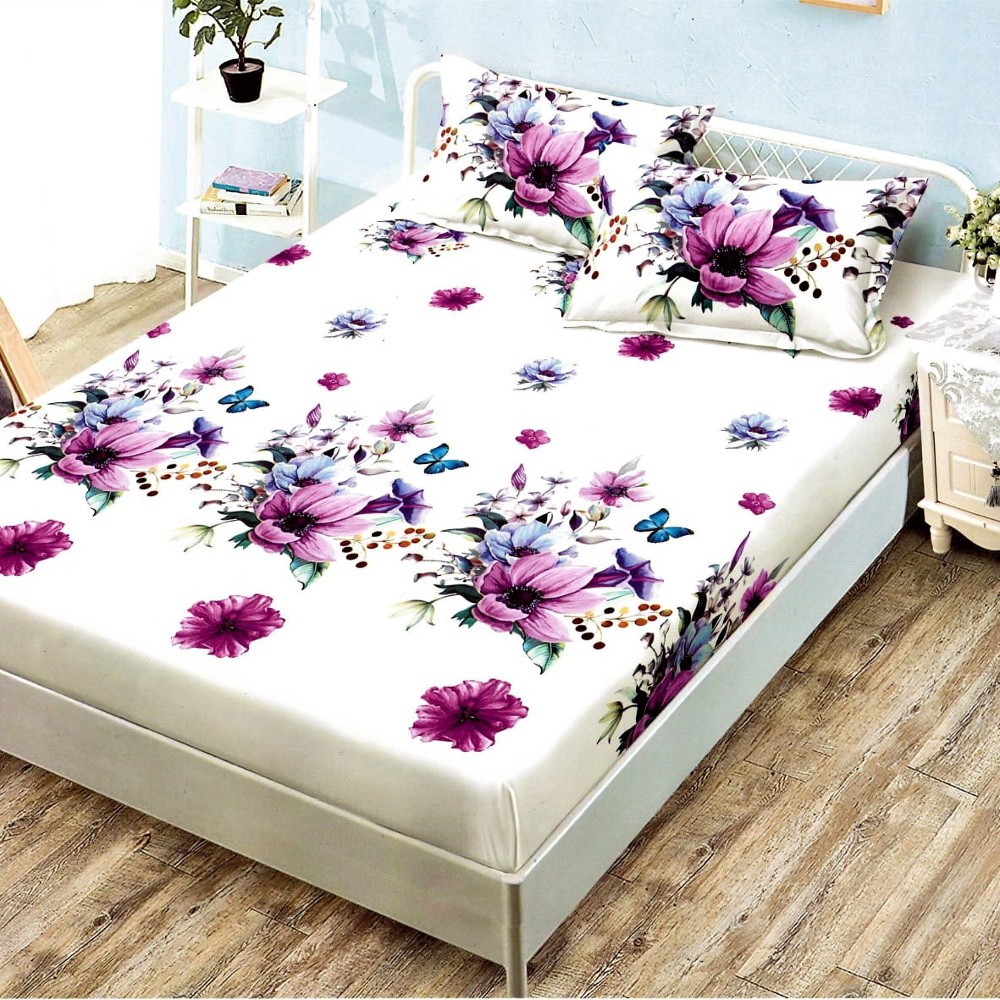 husa de pat alba cu flori mov