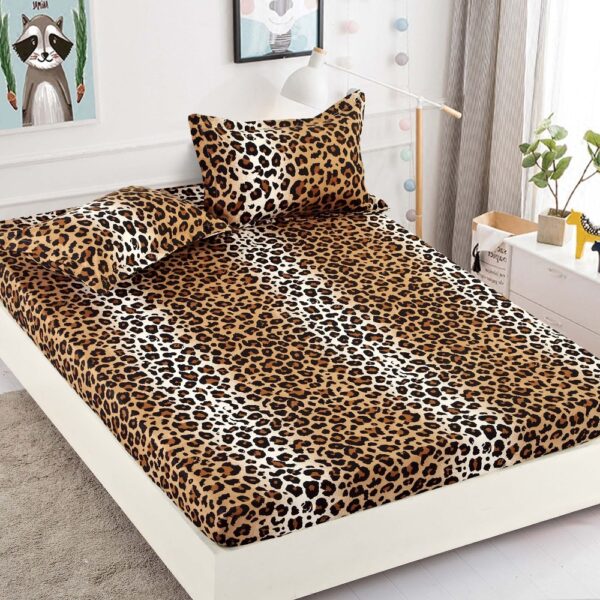 husa de pat din finet animal print