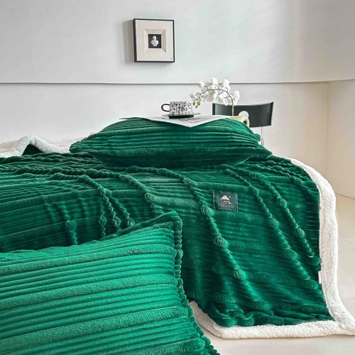 patura premium de iepure cu blanita - verde smarald