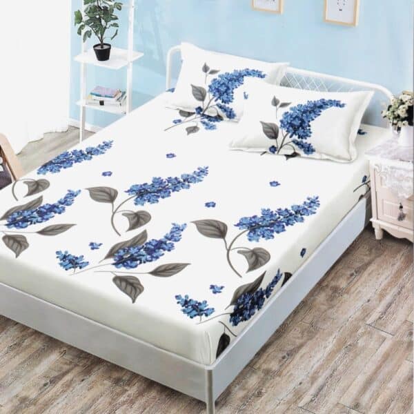 husa de pat finet alba cu flori albastre (1)