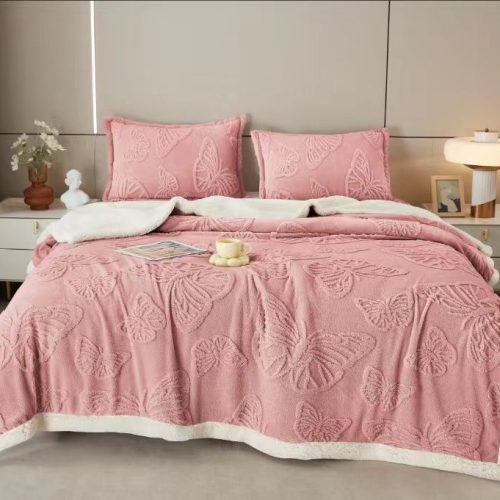 patura cu blanita fluturi tricot roz