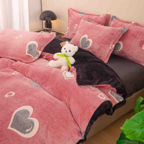 lenjerie cocolino cu elastic roz cu inimioare aproape