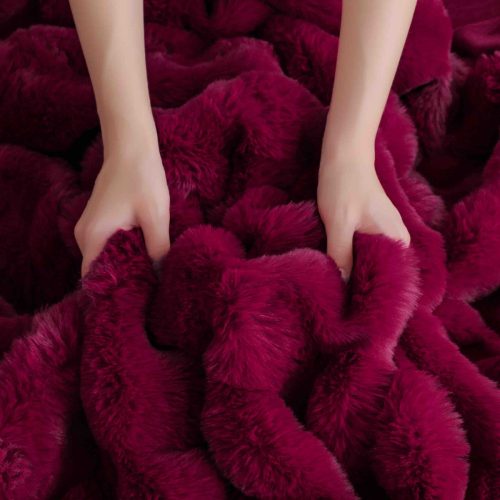 lenjerie blanita iepure grena material