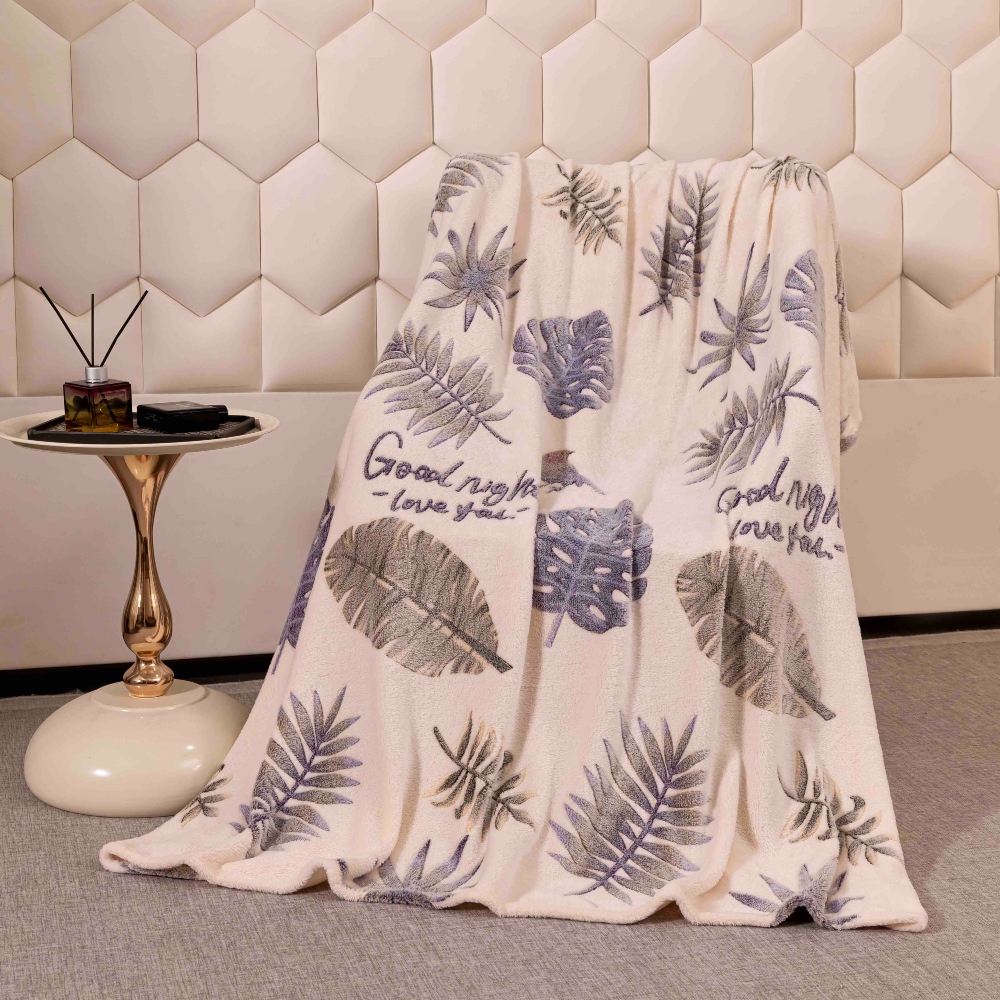 Patura Cocolino Blue Leafs pe scaun Patura Cocolino Blue Leafs pe scaun