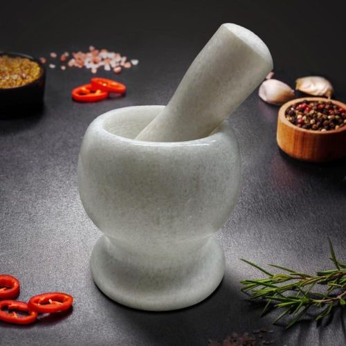 mojar cu pistil alb aproape