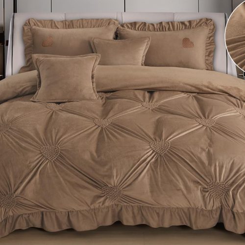 Lenjerie de pat cu pliuri si inimioare East Comfort Maro