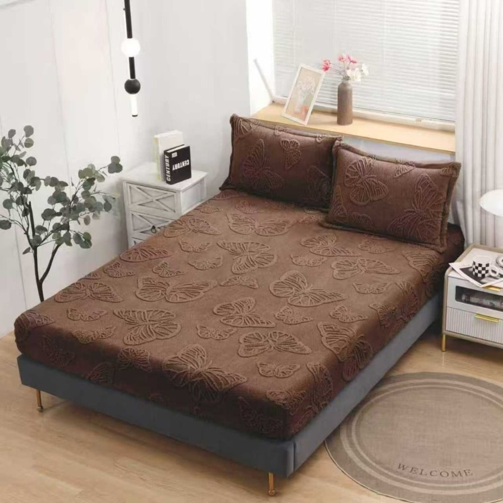 husa de pat cocolino model cu fluturasi maro husa de pat cocolino model cu fluturasi maro