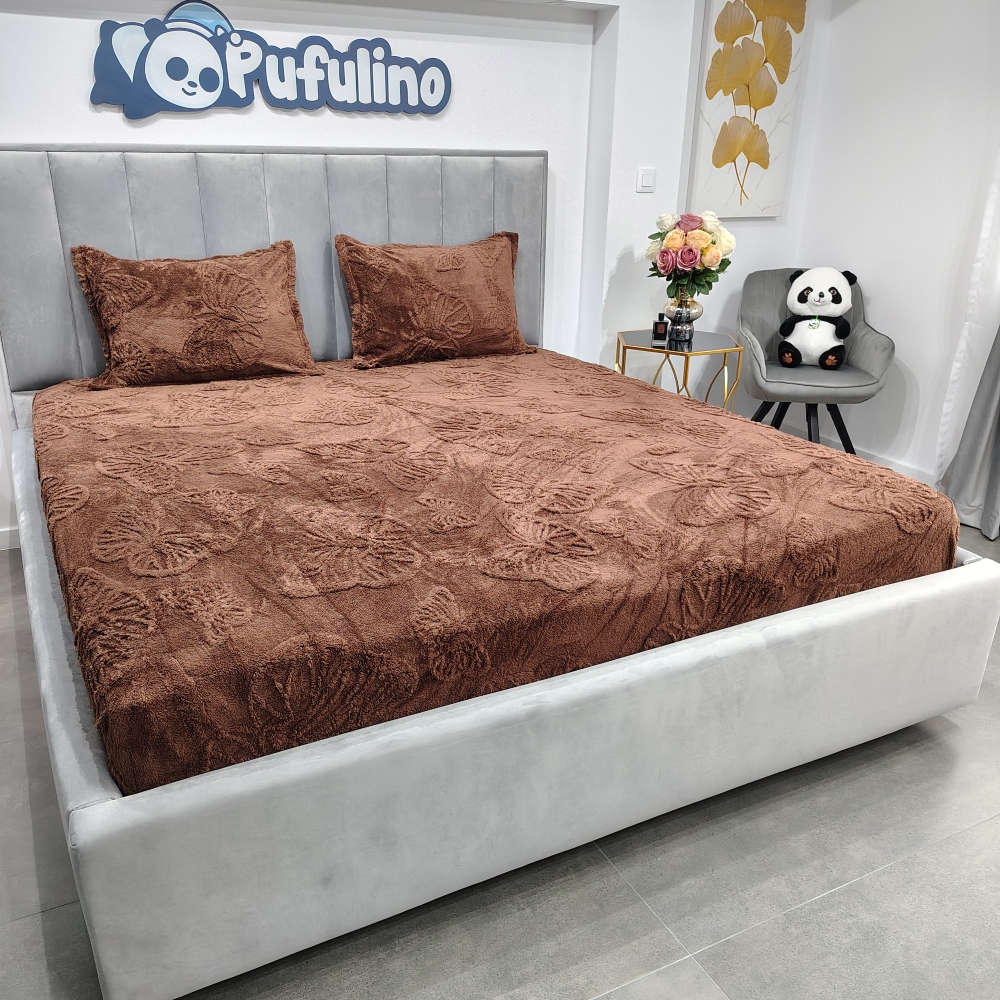 husa de pat cocolino model fluturasi maro (1) husa de pat cocolino model fluturasi maro