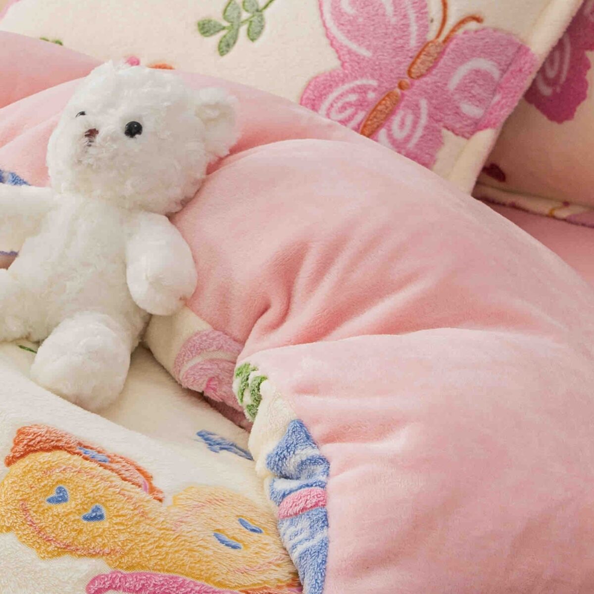 lenjerie cocolino cu elastic cu fluturi colorati detalii