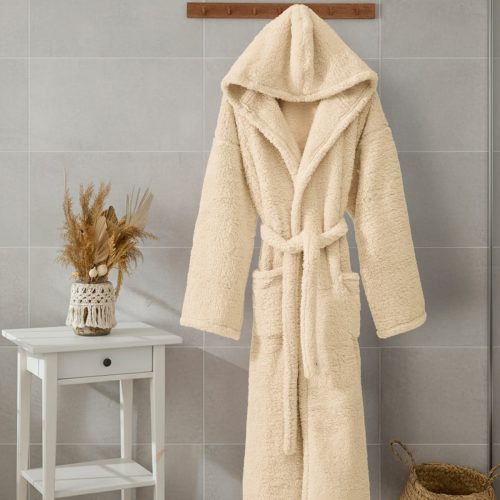 halat de baie wellsoft pufos cu gluga crem