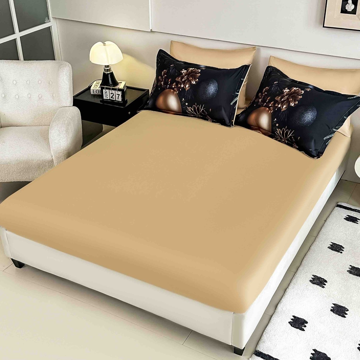 lenjerie craciun neagra cu globuri aurii cearceaf de pat cu elastic lenjerie craciun neagra cu globuri aurii cearceaf de pat cu elastic