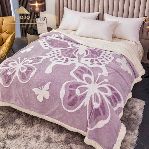 patura cu blanita model 3d fluturi - lila