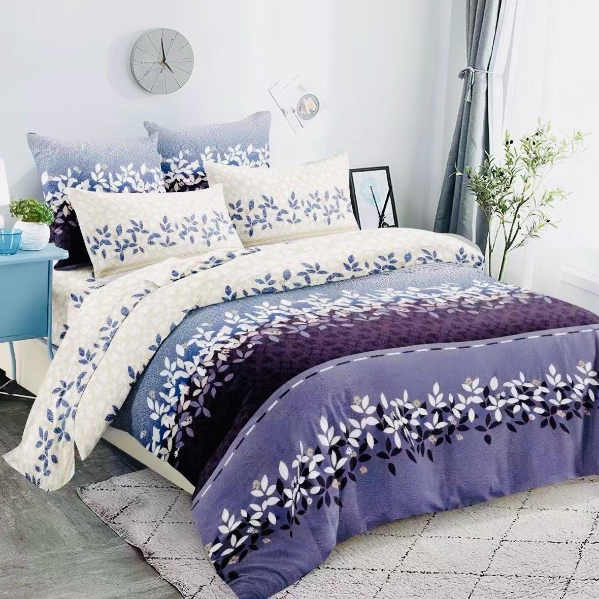 lenjerie crem lila violet cu frunze flori mici lenjerie crem lila violet cu frunze flori mici