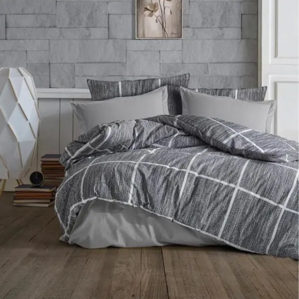 lenjerie gri cu carouri