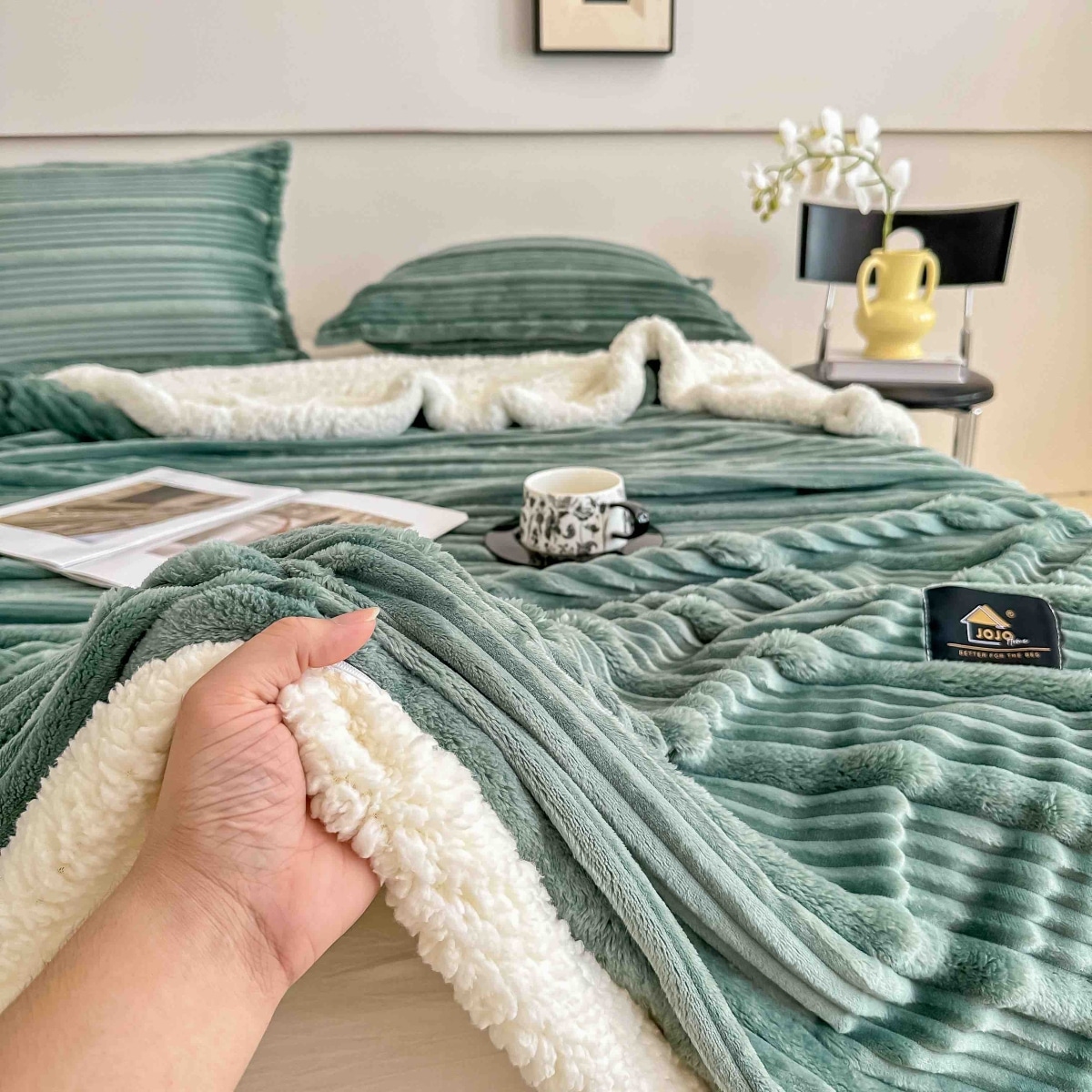 patura cu blanita deluxe cu 2 fete de perna turcoaz dungi patura cu blanita deluxe cu 2 fete de perna turcoaz dungi