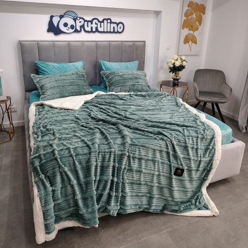 Pachet promo husa catifea cocolino cu patura blanita iepure si 4 fete de perna turcoaz