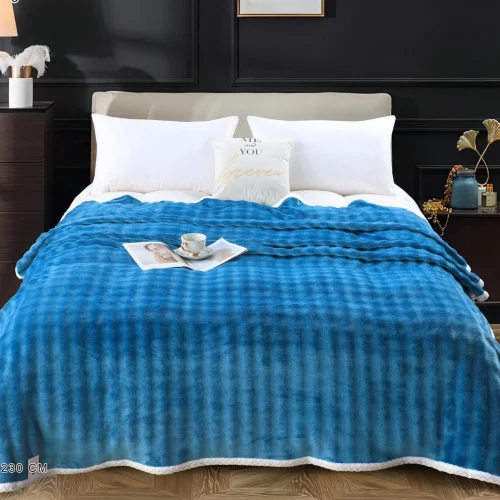 patura cu bordura impletita pucioasa - albastru