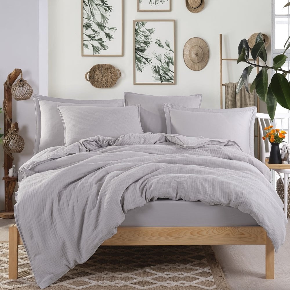 set delux din satin cu husă de pilotă dublă din muselină gri deschis set delux din satin cu husă de pilotă dublă din muselină gri deschis