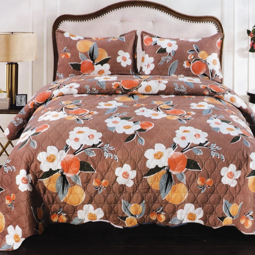 cuvertura de pat maro cu flori albe Set Cuvertura de Pat Maro cu Flori Albe, 3 Piese, Pat 2 Persoane, 220×240 Cm - Casa Pucioasa - PUF241510 - imagine 1
