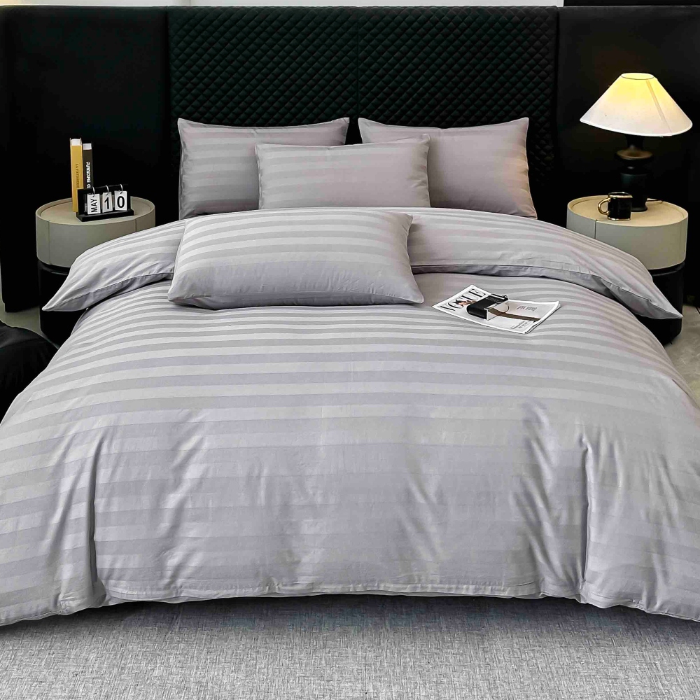 Lenjerie bumbac 100 organic 6 piese gri deschis Lenjerie Damasc Premium din Bumbac 100%, Pat 2 Persoane - Jojo Home - Gri Deschis - PUF243814 - imagine 1