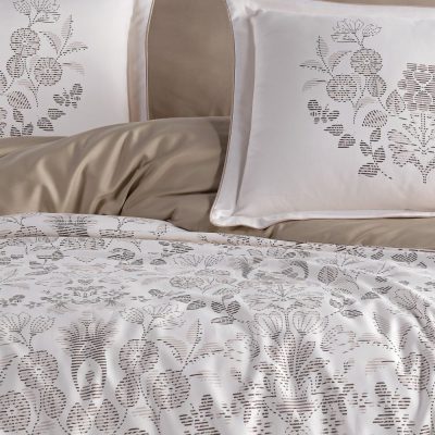 lenjerie satin Tiago Toprak