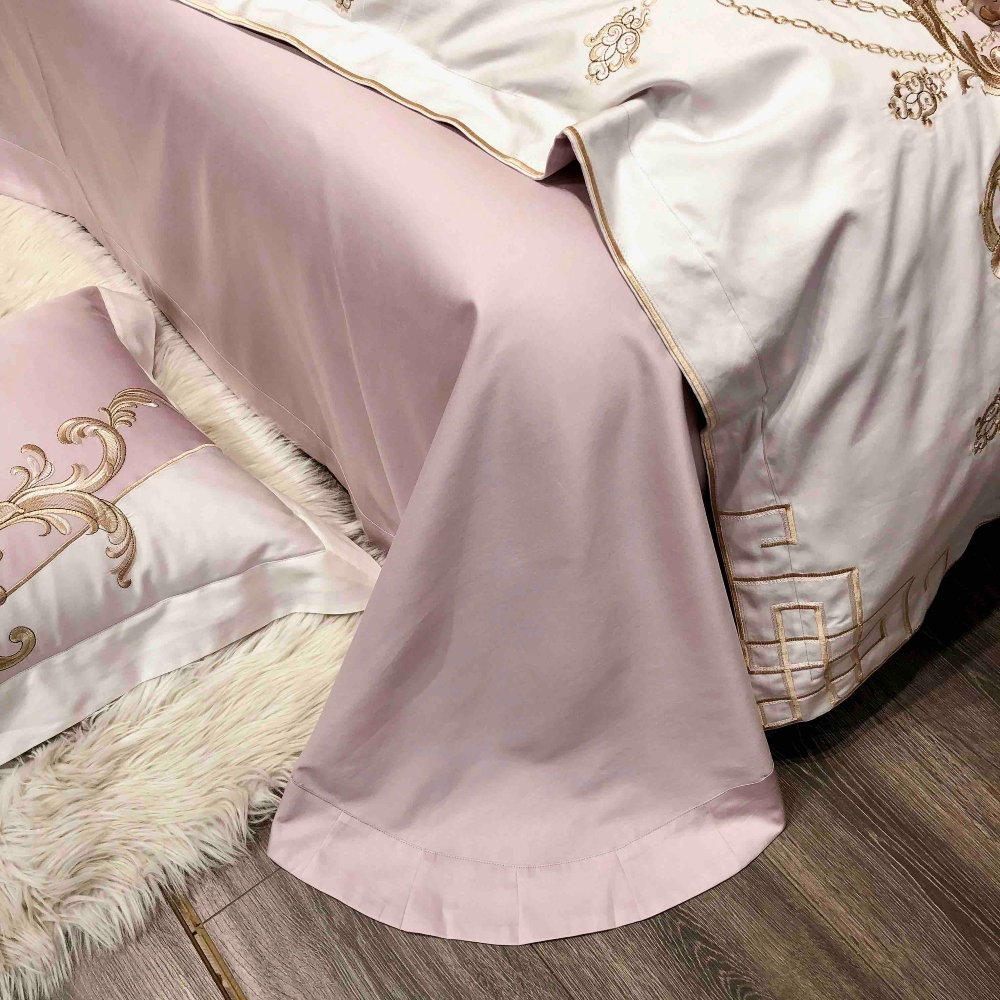 Lenjerie bumbac organic satin bleu cu roz si broderie florala cearceaf de pat Lenjerie bumbac organic satin bleu cu roz si broderie florala cearceaf de pat