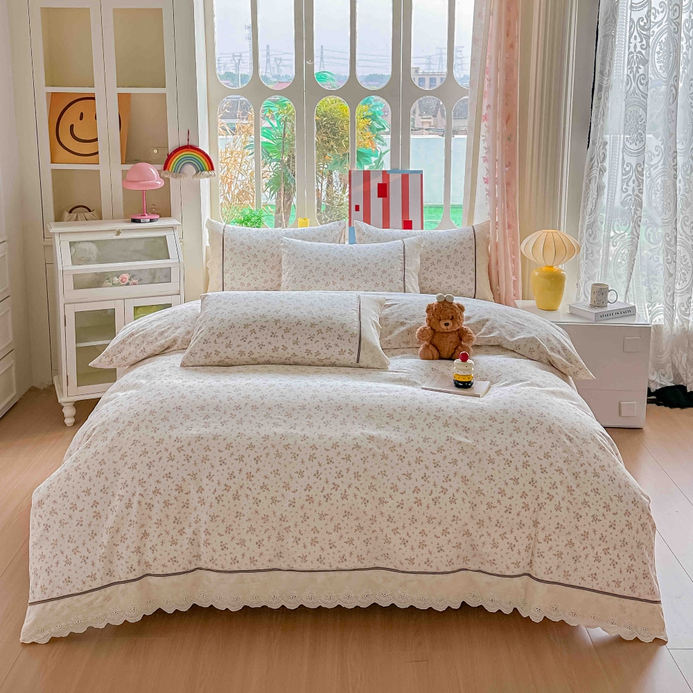 Lenjerie din bumbac cu broderie crem cu floricele roz Lenjerie din Bumbac 100% cu Broderie, Cearceaf de Pat cu Elastic, 4 Piese, Pat 2 Persoane - JoJo Home - Model Doina - PUF249238 - imagine 1