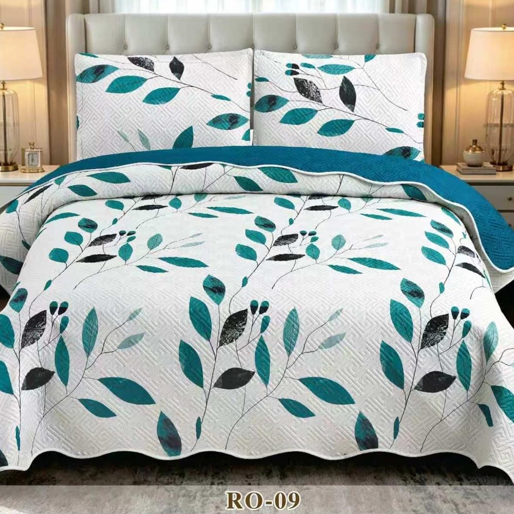 cuvertura de pat alba cu frunze Set Cuvertura de Pat Alba cu Frunze Turcoaz, 3 Piese, Pat 2 Persoane, 220×240 Cm - East Comfort - PUF249476 - imagine 1