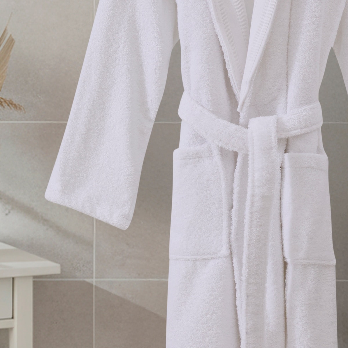 halat de baie vevien home alb cu buzunare Halat de Baie Premium Box, Model cu Guler Brodat & Buzunare, Alb - Vevien Home - PUF251095 - imagine 2