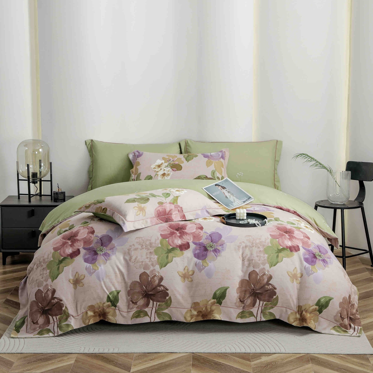 lenjerie la cutie verde cu flori multicolore lenjerie la cutie verde cu flori multicolore